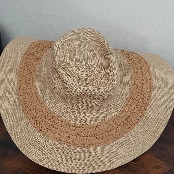 Magid Floppy Hat - Picture 4 of 11